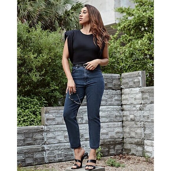 Express Super High Waisted Dark Wash Mom Jeans 00 - Picture 4 of 5